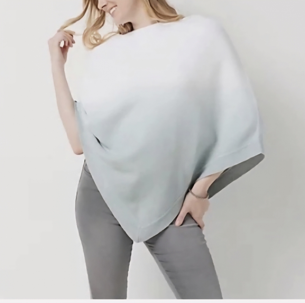 Barefoot Dreams Ombre Blue/White Poncho